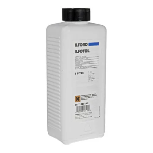 Ilford Darkroom Supplies>Ilfotol Wetting Agent for Black & White Film and Paper (1 Litre)