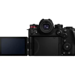 Panasonic Mirrorless Cameras><noscript><img width=