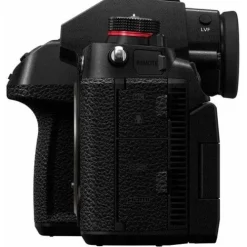 Panasonic Mirrorless Cameras><noscript><img width=