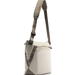 Peak Design Slings, Shoulder & Messenger Bags>Bone 15L Everyday Tote V2