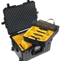 Pelican Hard Cases>1607 Air Case Black With Padded Dividers - Black
