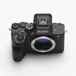 Sony Mirrorless Cameras><noscript><img width=